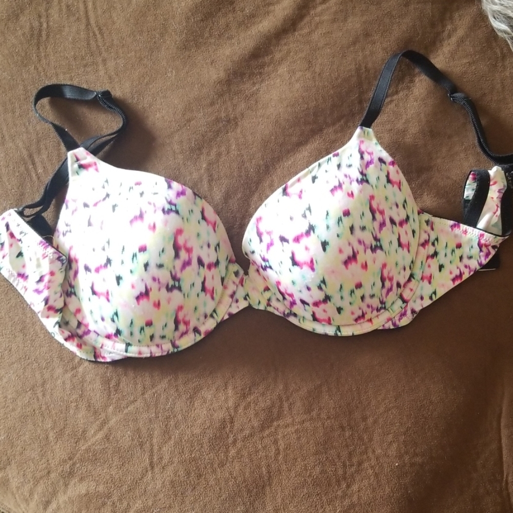 36c Victoria secret bra